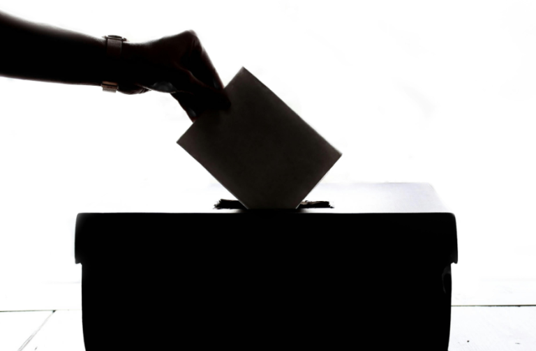 Real Polls: Nέο κόμμα αναζητούν οι ψηφοφόροι – Ποιο είναι το νέο «στοίχημα» για Καρυστιανού