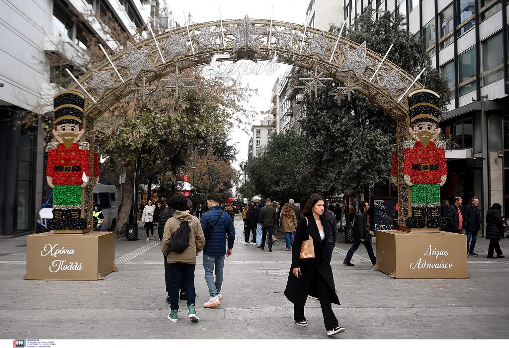 Σε ισχύ το εορταστικό ωράριο των καταστημάτων