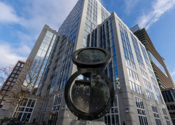 Guardian: Βέλγους πολιτικούς εκφοβίζουν οι μυστικές υπηρεσίες της Ρωσίας