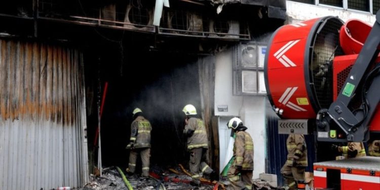 Ινδονησία: 16 νεκροί μετά από πυρκαγιά σε οίκο ευγηρίας