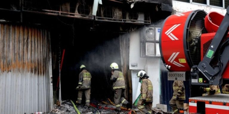 Ινδονησία: 16 νεκροί μετά από πυρκαγιά σε οίκο ευγηρίας
