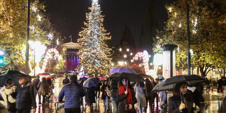 «Διπλή» κακοκαιρία θα σαρώσει τη χώρα τα Χριστούγεννα (βίντεο)