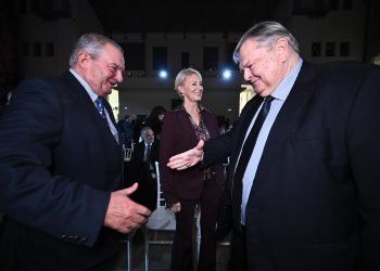 Κυβερνήσανε, τώρα ανακαλύψανε τη Δημοκρατία