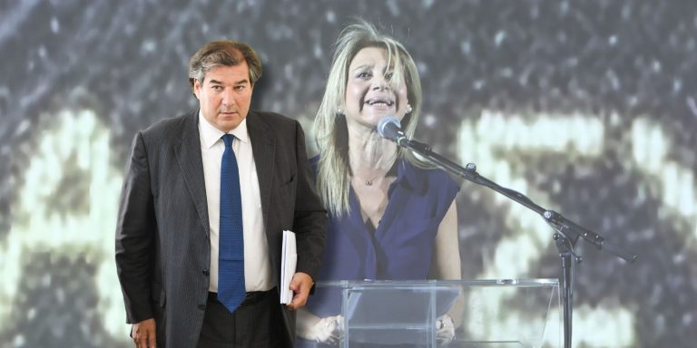 Περνά σε άλλο επίπεδο ο «πόλεμος» Καραχάλιου και Καρυστιανού: Την καταγγέλλει στον Ιατρικό Σύλλογο