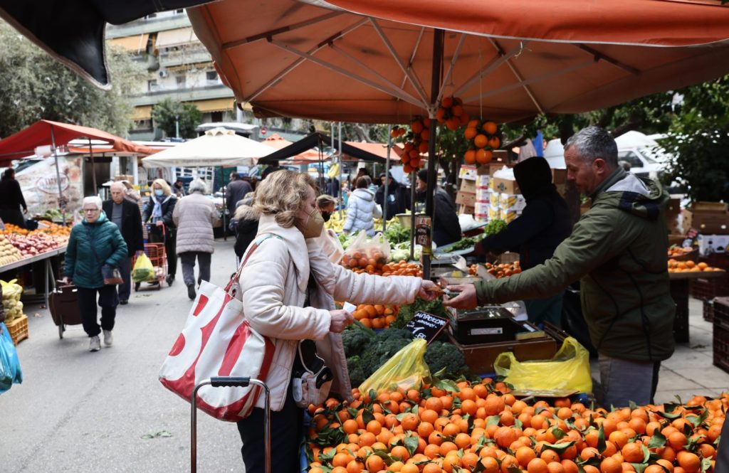 Κατεβάζουν ρολά οι λαϊκές αγορές – Πανελλαδική απεργία επ’ αορίστον