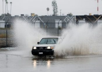 Λος Άντζελες: Εντολές εκκένωσης ενόψει καταιγίδας που ενδέχεται να προκαλέσει σαρωτικές πλημμύρες