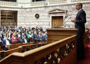 Κυβέρνηση: Στρίβειν διά του Πιερρακάκη