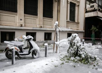 Success story στην οικονομία, παγωμένα σπίτια για τους πολίτες