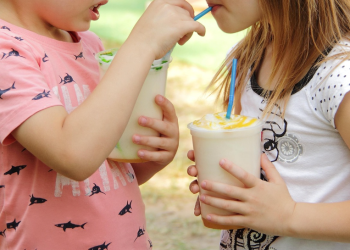 Κορυφώνεται η αγωνία στην Ελλάδα: Πέθανε παιδί που γεννήθηκε από σπέρμα του Δανού