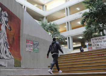 Πανεπιστήμια: Η κυβέρνηση «σβήνει» 280.000 φοιτητές έως το τέλος του 2025