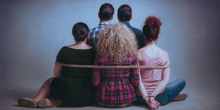 «Στο παρά 5»: Επιστρέφει η θρυλική πεντάδα μετά από 20 χρόνια! (βίντεο)