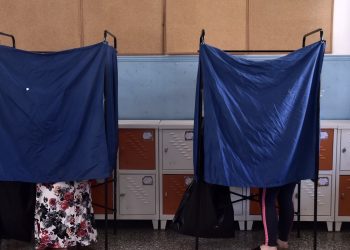 Αλλαγή εκλογικού νόμου: Γιατί το θέμα που «έκλεισε» ο Μητσοτάκης επανέρχεται