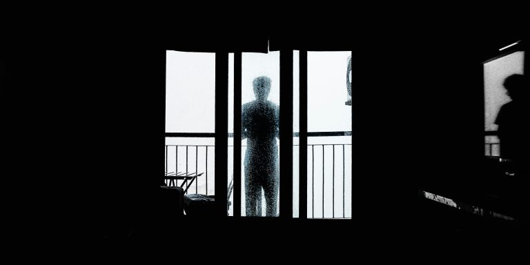 Ανησυχία επιστημόνων για σύνδεση chatbot τεχνητής νοημοσύνης με ψυχωτικά επεισόδια