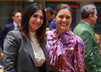 Διπλωματία «καυτής πατάτας»