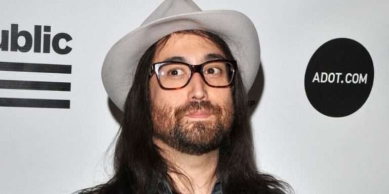 Ο Σον Λένον ανησυχεί μήπως η «νεότερη γενιά» ξεχάσει τους Beatles