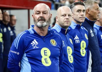 Μουντιάλ 2026: «Μην μπείτε σε χρέη για να έρθετε» λέει ο προπονητής της Σκωτίας