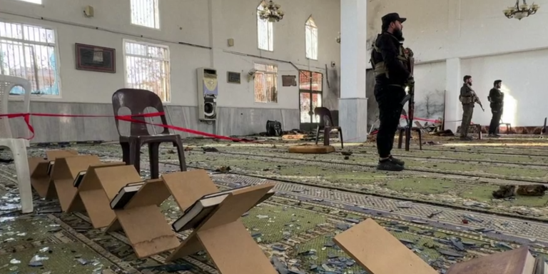 Συρία: Έκρηξη σε τζαμί στο Χομς – Τουλάχιστον 8 νεκροί