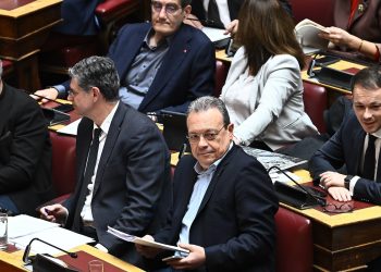 Πυρ ομαδόν από τον ΣΥΡΙΖΑ για τον προϋπολογισμό