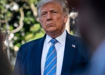 Πρώτο χερσαίο πλήγμα του Τραμπ στη Βενεζουέλα: «Οι ΗΠΑ κατέστρεψαν προκυμαία»