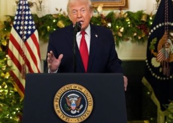 Τραμπ: «Να κινηθεί γρήγορα το Κίεβο στις διαπραγματεύσεις για τον τερματισμό της σύγκρουσης»