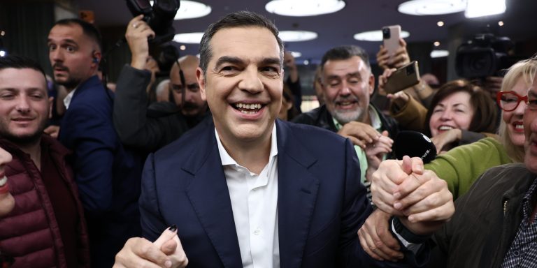 Opinion Poll: Στο 30%+ η δυνητική ψήφος στο κόμμα Τσίπρα – «Εφιάλτης» ο  ΟΠΕΚΕΠΕ για κυβέρνηση