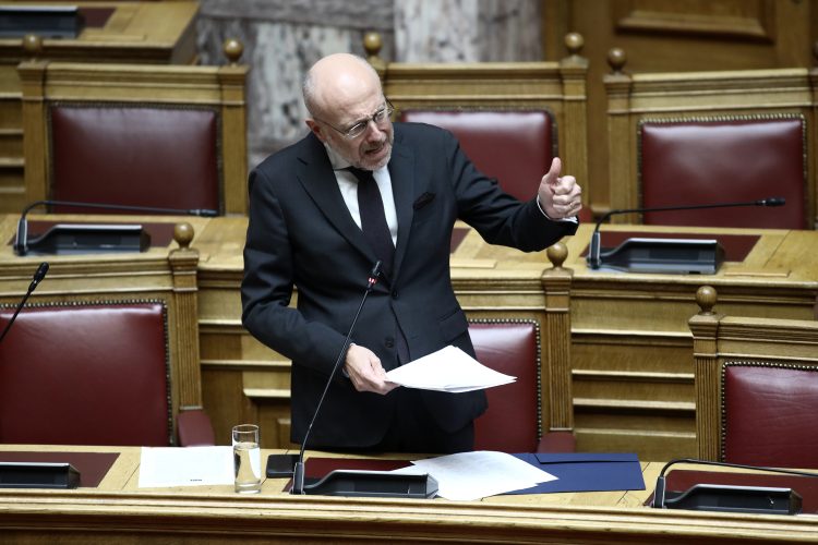 Β’ Θεσσαλονίκης: Τα φαβορί γράφουν, τα κομματικά στελέχη… ξύνουν το κεφάλι