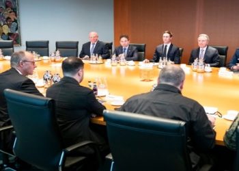 «Μικρά βήματα σε μακρύ δρόμο» η πρόοδος που επιτεύχθηκε στις συνομιλίες του Βερολίνου για την Ουκρανία