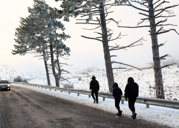 Καιρός: «Λευκά Χριστούγεννα» προ των πυλών – Ποιες περιοχές θα δουν χιόνι