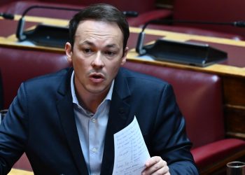 Ζαμπάρας: Διαφωνώ και με το άρθρο της Αυγής και με την απομάκρυνση Σουρμελίδη (βίντεο)