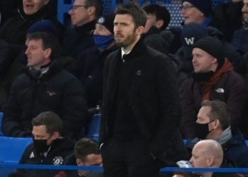 Μάντσεστερ Γιουνάϊτεντ: Φαβορί για τον πάγκο ο Κάρικ