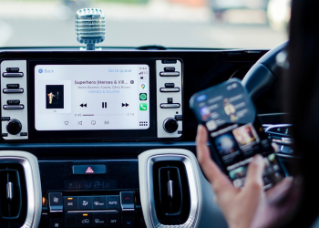 Οι ασφαλιστικές θα ελέγχουν αν οδηγούμε με τα κινητά ανοιχτά