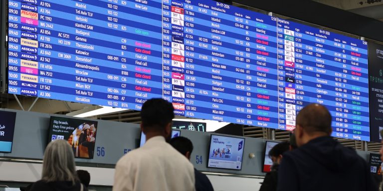 Καρατόμησαν τον διοικητή της ΥΠΑ για το φιάσκο στα αεροδρόμια