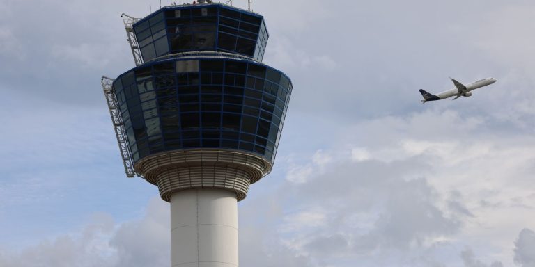 Ελεγκτές Εναέριας Κυκλοφορίας: Διοικητικό αλαλούμ δείχνει το πόρισμα – Ευθύνες με ονοματεπώνυμο