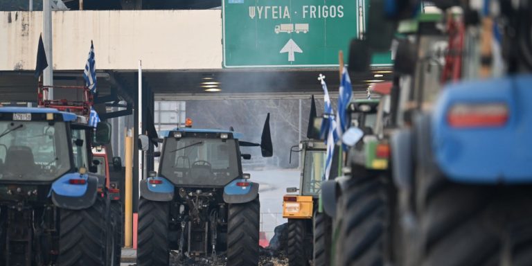 Αγρότες: Ανοιχτά και σήμερα τα μπλόκα σε Μάλγαρα, Ευζώνους, Προμαχώνα και Νίκη, λίγα 24ωρα πριν από την Πανελλαδική στα Μάλγαρα