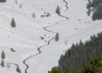 «Νεκροταφείο» οι Άλπεις: Οκτώ νεκροί από χιονοστιβάδες μέσα σε 24 ώρες