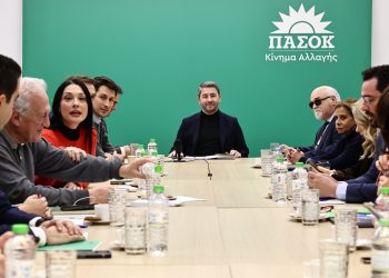 Μήνυμα Ανδρουλάκη σε Δούκα, Γερουλάνο: «Σταματήστε τα επιμέρους ζητήματα δεν αφορούν την κοινωνία»
