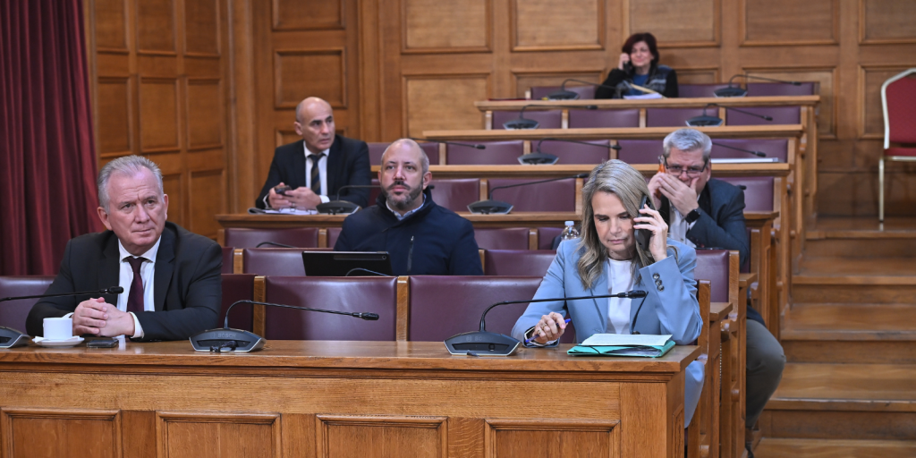 ΟΠΕΚΕΠΕ: Σύγκρουση για «ζούγκλα και χάος» στην Εξεταστική