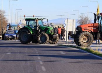 Όλα τα κυβερνητικά «χαρτιά» για να «σπάσουν» τα μπλόκα στον κοινωνικό αυτοματισμό