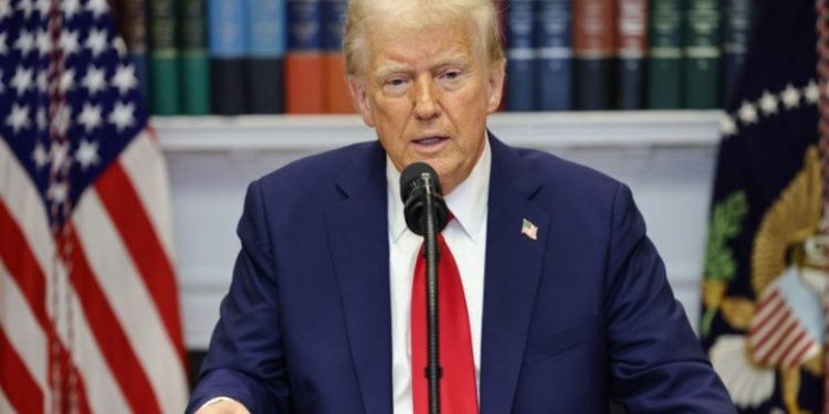 Τραμπ: Η Βενεζουέλα «θα παραδώσει» ως και 50 εκατ. βαρέλια πετρελαίου στις ΗΠΑ