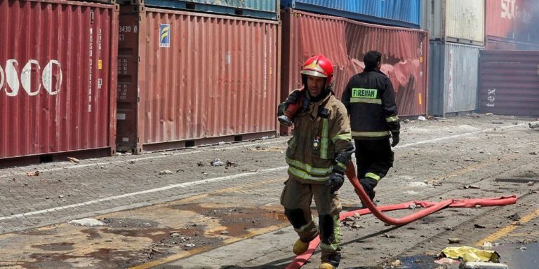 Ιράν: Ένας νεκρός και 14 τραυματίες από έκρηξη στο λιμάνι της Μπαντάρ Αμπάς