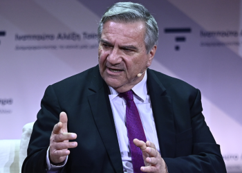 Καστανίδης: «Συνυπάρχουν δύο κόσμοι στο ΠΑΣΟΚ»