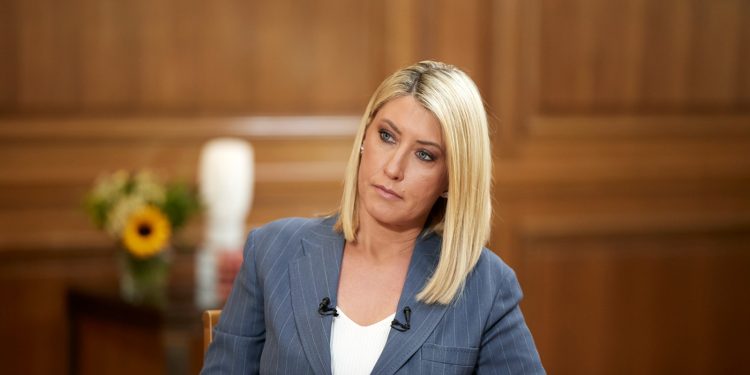 Σία Κοσιώνη: Η περιπέτεια με την πνευμονία, η ΜΕΘ και το εξιτήριο