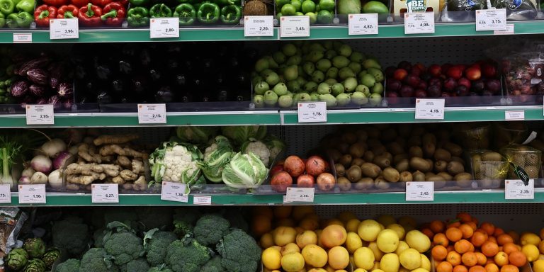 Μόνιμη πληγή ο πληθωρισμός στην Ελλάδα