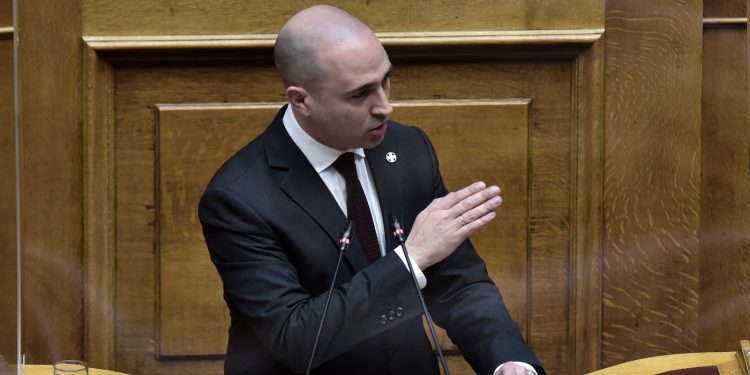 Διεκόπη η εκπομπή του Κωνσταντίνου Μπογδάνου στο OPEN έπειτα από τηλέφωνο για βόμβα (βίντεο)