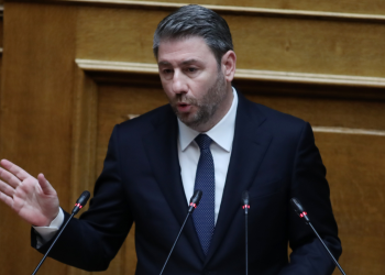 Σφοδρή κριτική Ανδρουλάκη σε Μητσοτάκη για Hellenic Train, αγροτικό και ΥΠΑ