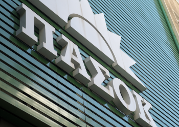 Ο Ανδρουλάκης προσ-καλεί και στελέχη παραιτούνται!