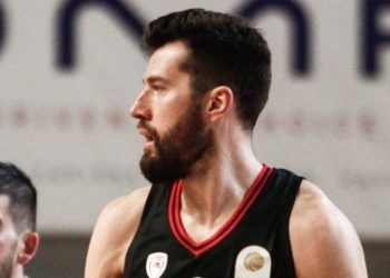 Το ρεκόρ καριέρας σε πόντους χάρισε στον Πίτερς τον τίτλο του MVP