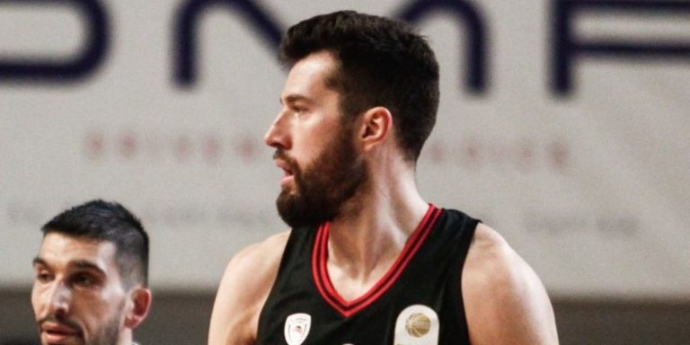 Το ρεκόρ καριέρας σε πόντους χάρισε στον Πίτερς τον τίτλο του MVP