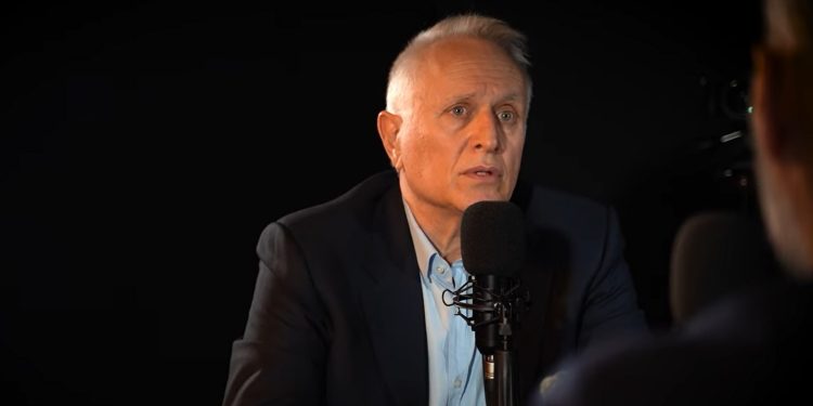 Ραγκούσης κατακεραυνώνει Καρυστιανού: «Δεν είναι όλοι οι πολιτικοί ίδιοι» (βίντεο)