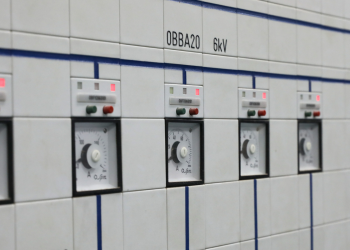 Ρευματοκλέφτες με το έτσι θέλω των εργολάβων μετρήσεων του ΔΕΔΔΗΕ (vidcast)